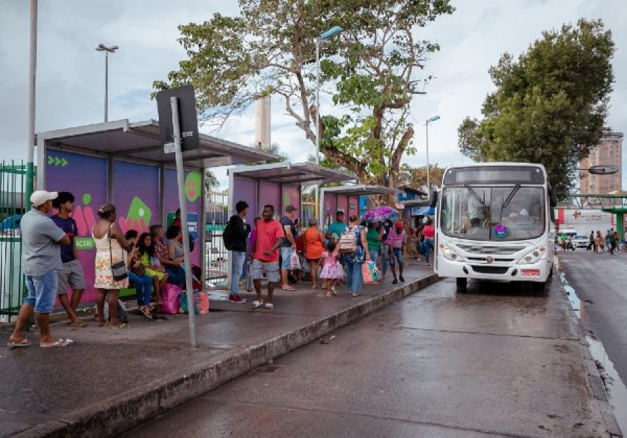 Rodoviários metropolitanos adiam greve e agendam paralisação