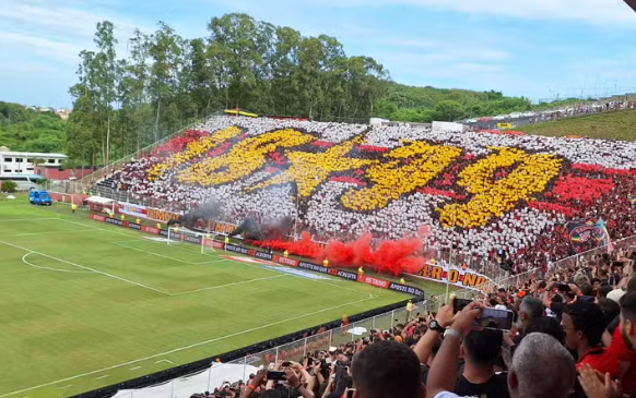  Vitória inicia check-in para primeiro jogo da final do Campeonato Baiano