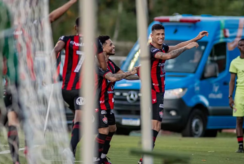  Vitória bate o Barcelona de Ilheus e está na final do Campeonato Baiano