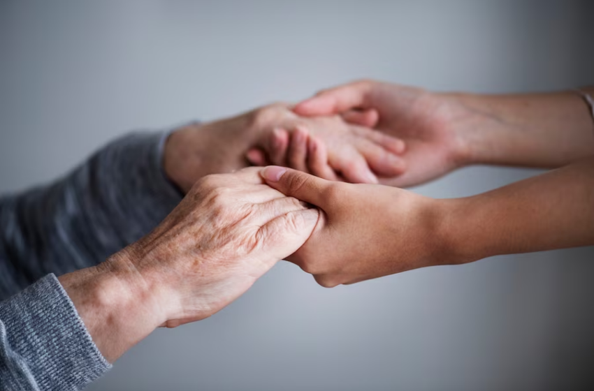  Parkinson: especialista alerta para a importância do tratamento com abordagem multifacetada