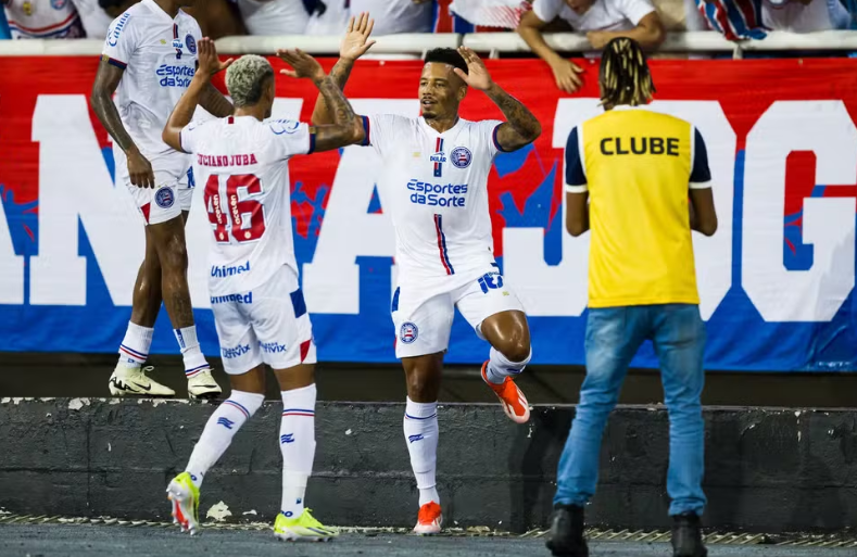  Bahia vence fora de casa e sobe na tabela