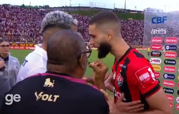  Wagner Leonardo vai ser julgado por agressão e invasão de campo em Vitória x São Paulo