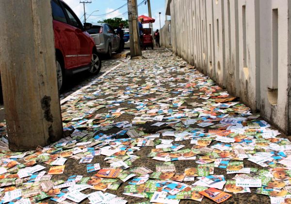  TSE autoriza distribuição de santinho em feiras livres