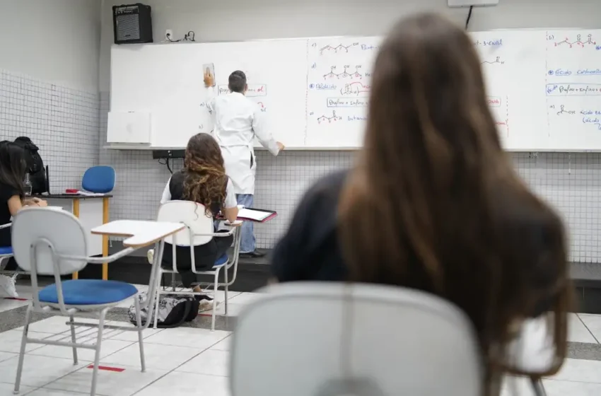  Senado aprova reformulação do ensino médio