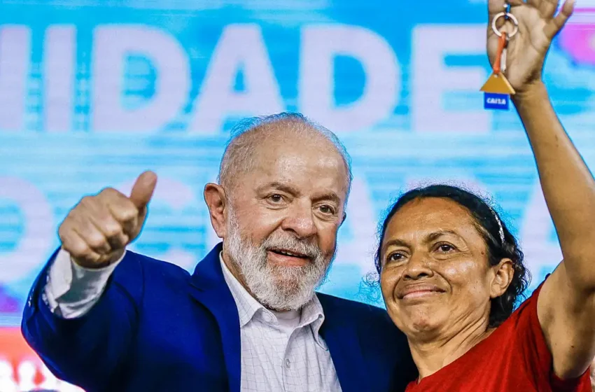  Lula anuncia R$ 194 milhões para construção de 1,3 mil casas no Piauí