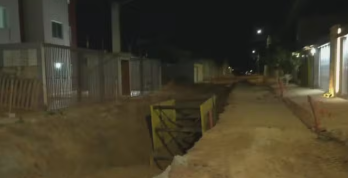  Trabalhadores ficam soterrados durante obra no interior da Bahia