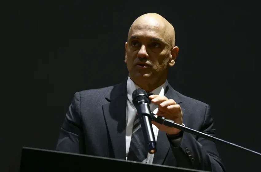  Moraes convoca 1ª Turma para julgar suspensão da plataforma X