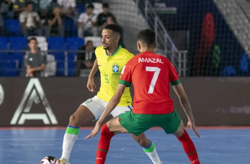  Brasil supera Marrocos e segue para semi da Copa do Mundo de futsal