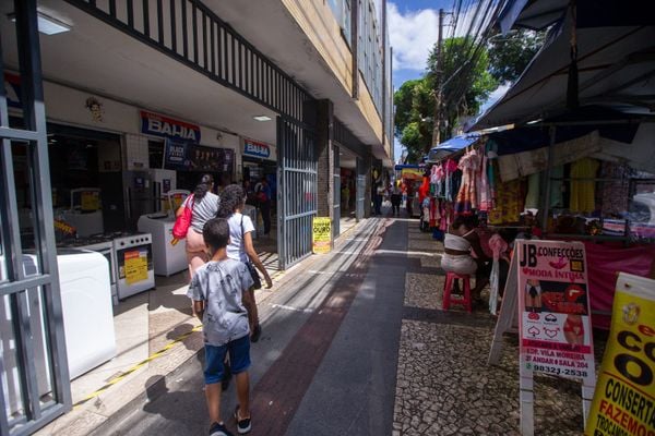  O comércio da Bahia estima um faturamento de R$ 16 bilhões durante o mês da Black Friday.